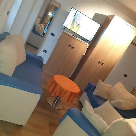 Smartnook Rooms And Apartment Exterior photo