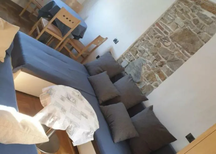 Smartnook Rooms And Apartment